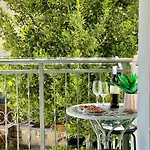 Apartment Sunny Primosten